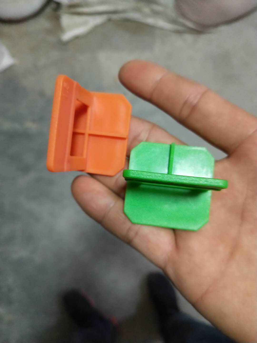 瓷砖找平器, 